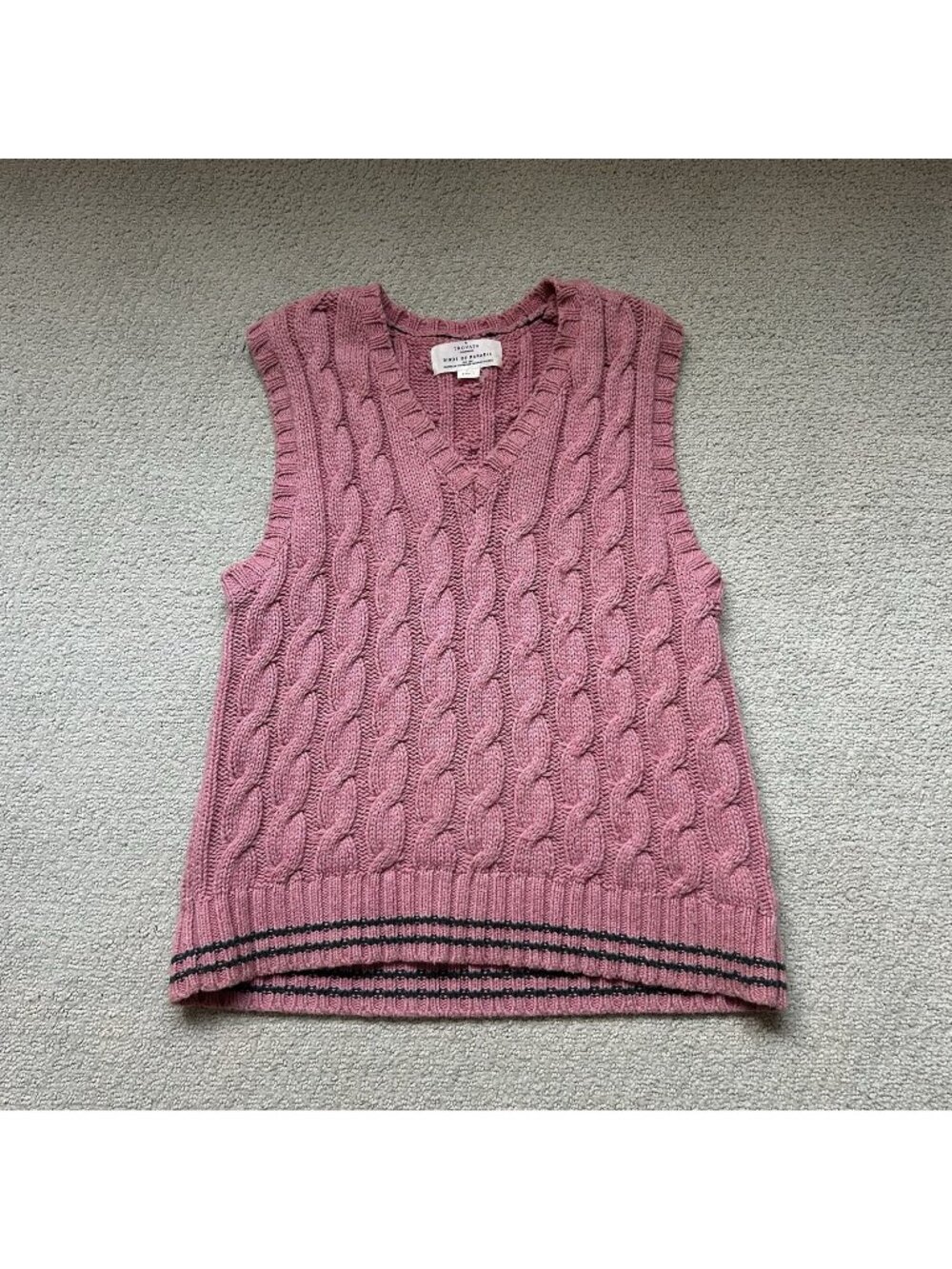 Trovata Birds of Paradise Women’s Cableknit Sweater Vest Pink V Neck Size Small